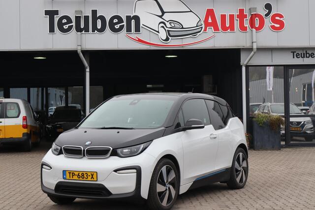 BMW i3 Basis iPerformance 94Ah 33 kWh 89,6% SOH, Climate control, Navigatie, Camera, Stoelverwarming, Auto wordt op dit moment gereinigd.