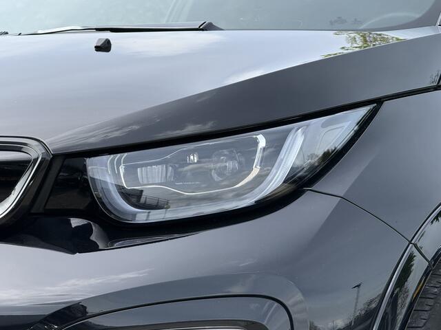 BMW i3 S Dark Shadow Ed. | 120Ah | Leder | 20'' | Schuif-/Kanteldak | Camera | Harman/Kardon | Driv. Ass. Plus | Getint Glas