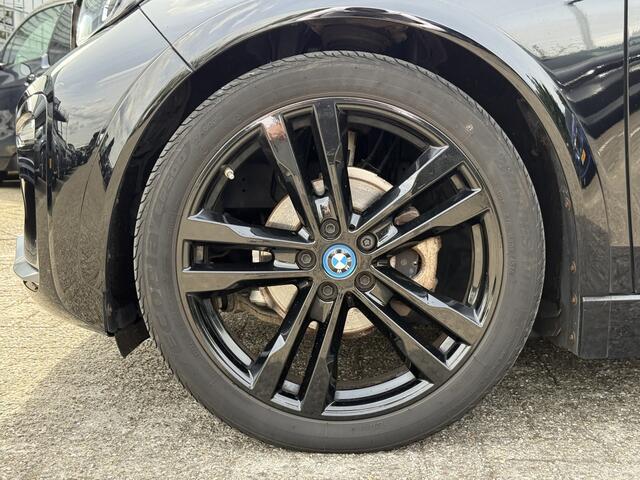 BMW i3 S Dark Shadow Ed. | 120Ah | Leder | 20'' | Schuif-/Kanteldak | Camera | Harman/Kardon | Driv. Ass. Plus | Getint Glas