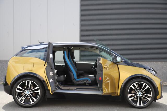 BMW i3 Executive 120Ah 42 kWh/*Galvanic Gold*/Carplay/1e eig./W-pomp/20"/Camera/3-fase