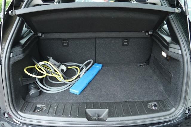 BMW i3 BASIS 120AH 42KWH SOH 94% | NAVI | ORIG. NL | PDC | LED | LMV