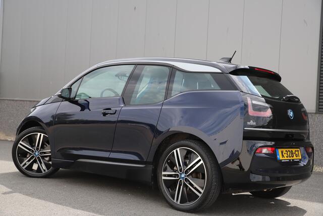 BMW i3 Executive 120Ah 42 kWh Carplay/W-pomp/Navi-Pro/ 14.066km