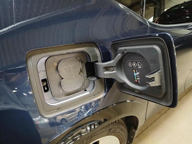 BMW i3 S 120Ah 42 kWh | Camera | Snellader | CarPlay | Comfort Acces | Driving Assistant Plus | Panoramadak | Harman Kardon