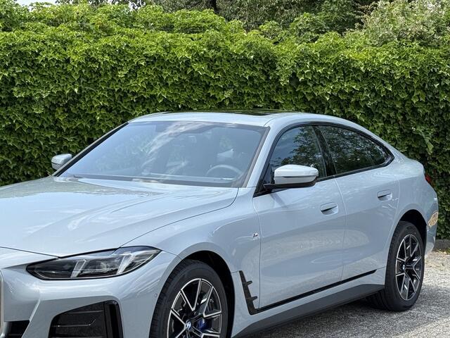 BMW i4 eDrive35 | M-Sport | 18'' | S/k-dak | HiFi | Comf. Acc. | Stuur + stoelverw. | Trekhaak | Camera