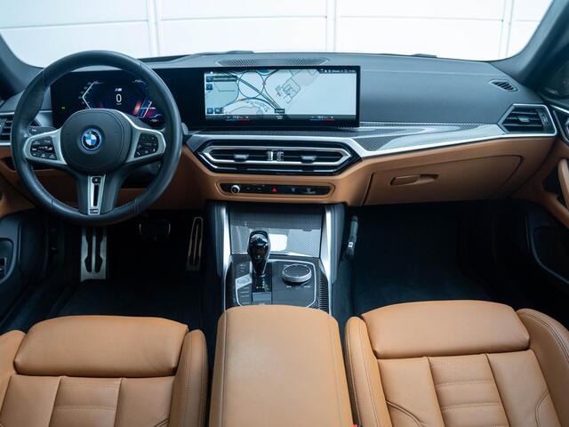 BMW i4 M50 | High Executive | M Sportpakket Pro | Verwarmd Stuurwiel | Comfort Access | Schuif-/kanteldak | Stoelverwarming | Harman Kardon | Elektrische stoelen | 20''