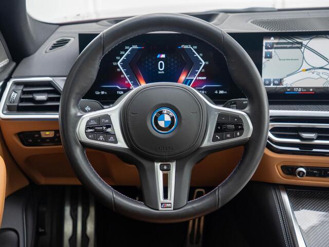 BMW i4 M50 | High Executive | M Sportpakket Pro | Verwarmd Stuurwiel | Comfort Access | Schuif-/kanteldak | Stoelverwarming | Harman Kardon | Elektrische stoelen | 20''
