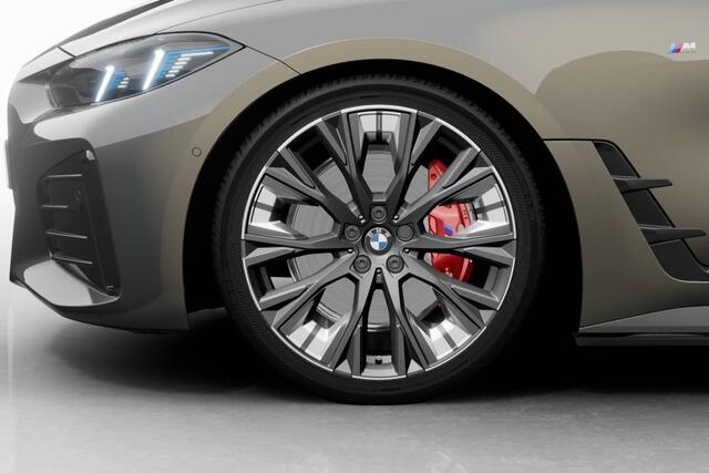BMW i4 M60 xDrive | M Sport Pro | Innovation Pack | Comfort Pack | Trekhaak | Harman Kardon | M Sportstoelen | CraftedClarity | Elektrisch bediend glazen schuif-/kanteldak