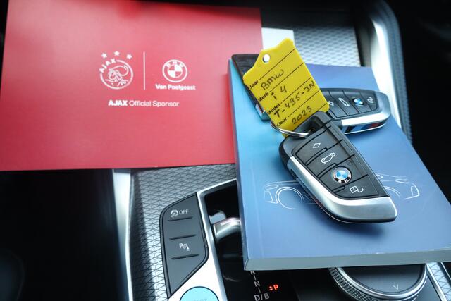 BMW i4 M-Sport eDrive40 84 kWh NL-Auto!! Individual Frozen Pure Grey Mettalic