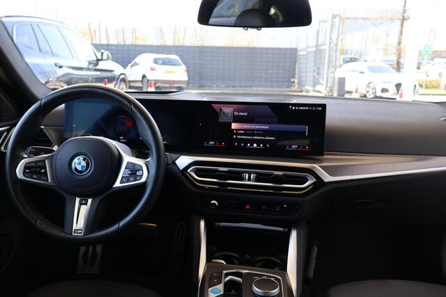 BMW i4 eDrive40 | M Sportpakket | BMW Live Cockpit Professional | Voorstoelen verwarmd