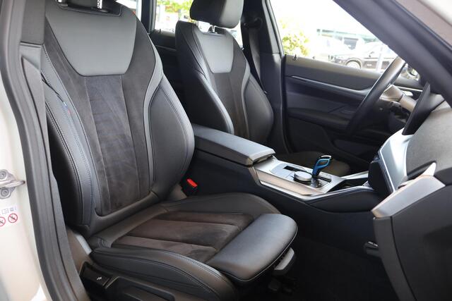 BMW i4 eDrive40 84 kWh M Sport | Panorama dak | Apple carplay