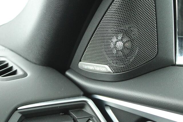 BMW i4 M50 544pk High Executive 84 kWh Laserlight Carbon Panoramadak Harman Kardon Keyless Leder CoPilot Trekhaak