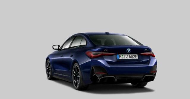 BMW i4 M50 High Executive 84 kWh Schuif/Kanteldak - Elektrisch verstelbare/verwarmde stoelen - Stuurwielrand verwarmd - Active Cruise Control - Hifi - Getinte Ruiten - M hoogglans Shadow Line -