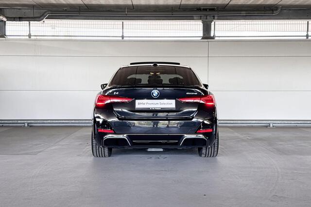 BMW i4 eDrive40 84 kWh | Selections | M Adaptief onderstel | Elektrisch bediend glazen schuif-/kanteldak