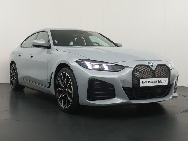 BMW i4 eDrive40 84 kWh | M Sport Pro | Innovation Pack | Stoelverwarming | Adaptive Cruise Control |