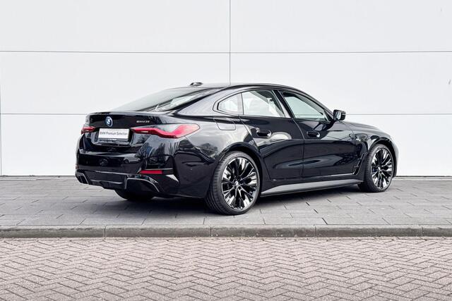 BMW i4 eDrive35 70 kWh | Selections 2500