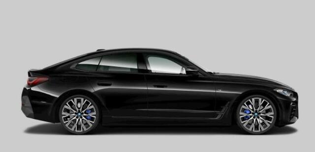 BMW i4 eDrive40 84 kWh M Sport - Harman Kardon - Getinte Ruiten - BMW Laserlight - Stuurwielrand verwarmd - Elektrisch verwarmde voorstoelen - Comfort Access -