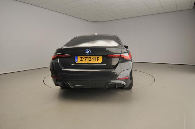 BMW i4 Gran Coupe eDrive40 | M-Sportpakket | LED | Leder | HUD | Active cruise | Sportstoelen | Stoelverwarming | DAB | Harman-kardon sound | Alu 19 inch