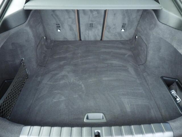 BMW i4 Gran Coupe eDrive40 | M-Sportpakket | LED | Leder | HUD | Active cruise | Sportstoelen | Stoelverwarming | DAB | Harman-kardon sound | Alu 19 inch