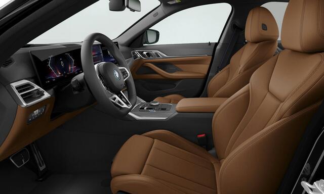 BMW i4 eDrive40 M Sport Edition 84 kWh M Sport Pro - INNOVATION PACK - COMFORT PACK - Elektrisch verwarmde voorstoelen - Parking Assistant Plus - Comfort Access - Adaptieve LED koplampen -