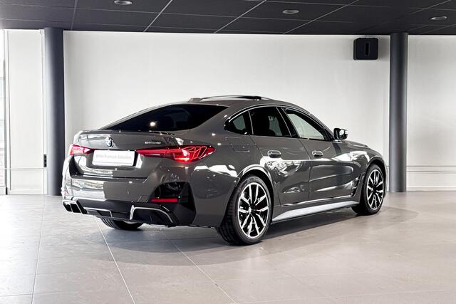 BMW i4 eDrive40 M Sport Edition | Glazen Panoramadak | Stoelverwarming | Harman Kardon |