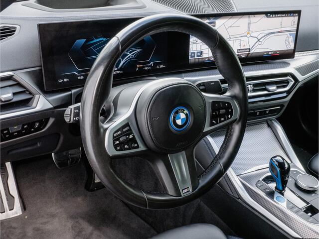 BMW i4 eDrive40 High Executive 84 kWh M-Sport/ Sportstoelen/ Trekhaak/ Stoelverwarming/ Head-up/ Camera