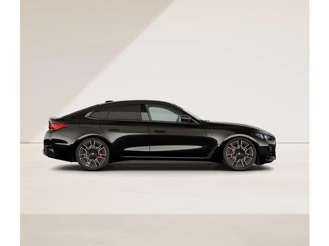 BMW i4 xDrive40 M-Sport Pro - Dak - Memory - Trekhaak - Driving Ass Prof - Head-up