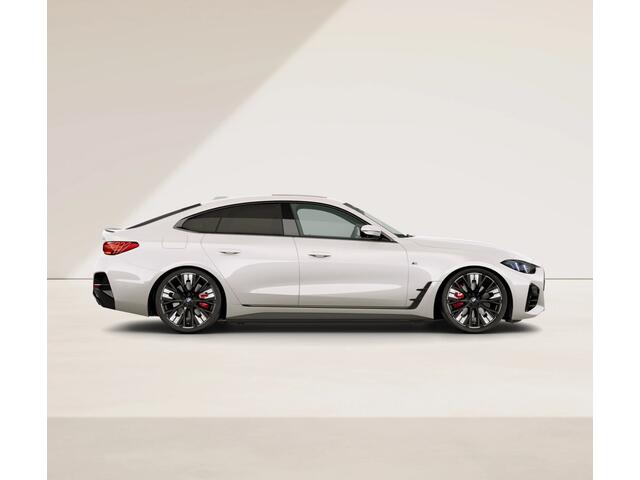 BMW i4 xDrive40 M-Sport Pro - Dak - Memoryzetel - ACC - Harman Kardon - Head-up