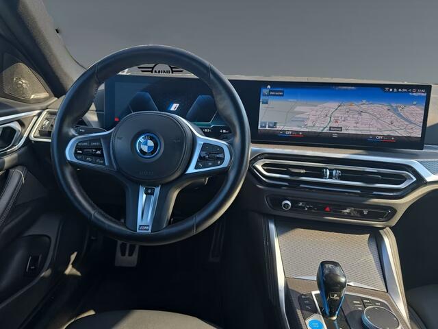 BMW i4 eDrive40 M-SPORT 84 kWh (250kW/340pk) ** LEDER, H&K SOUND, VERW. ST, 18-inch LMV ** 1e EIG - UNFALLFREI ** ** INFORMEER OOK NAAR ONZE AANTREKKELIJKE FINANCIAL-LEASE TARIEVEN **