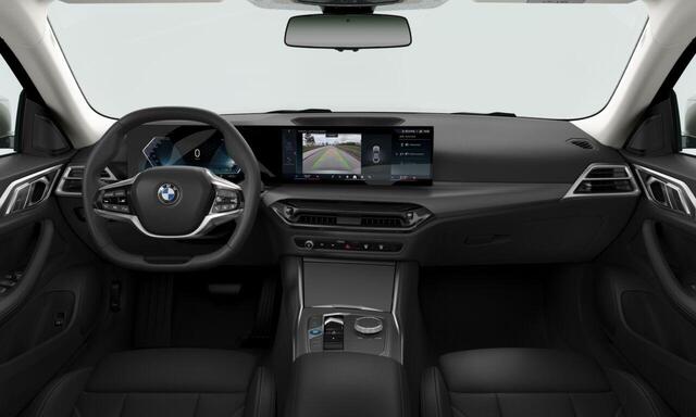 BMW i4 eDrive40 Pure Edition