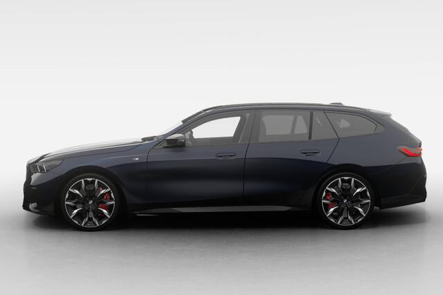 BMW i5 Touring M60 xDrive | M Sport Pro | Innovation Pack | Travel Pack | Comfort Pack