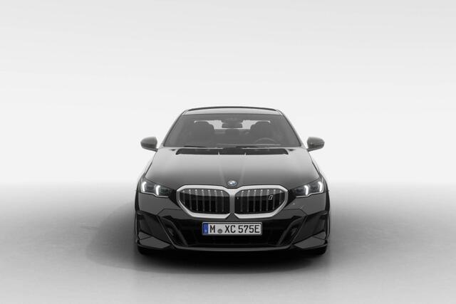 BMW i5 Sedan eDrive40 M Sport Edition | Innovation Pack | Travel Pack | Comfort Pack