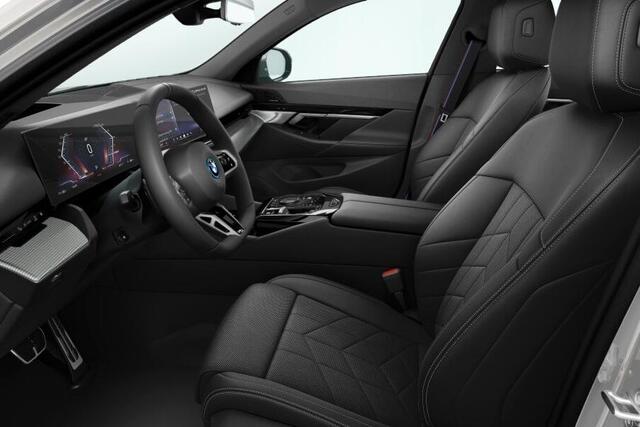 BMW i5 Sedan eDrive40 Innovation Pack M Sportpakket Pro