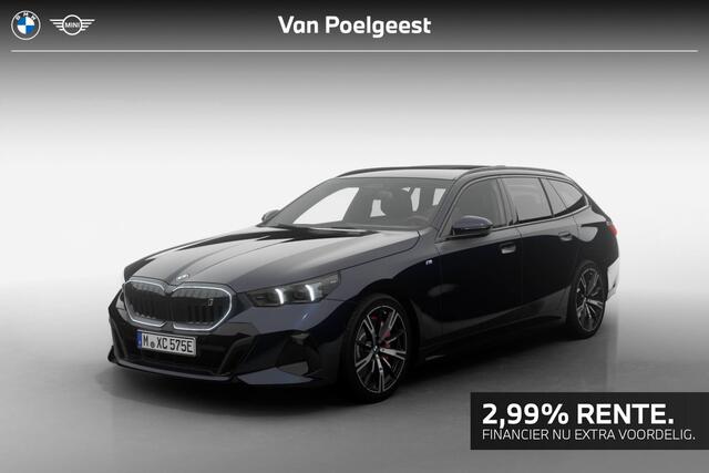 BMW i5 Touring eDrive40 M Sport Edition | M Sport Pro | Comfort Pack | Glazen Panoramadak