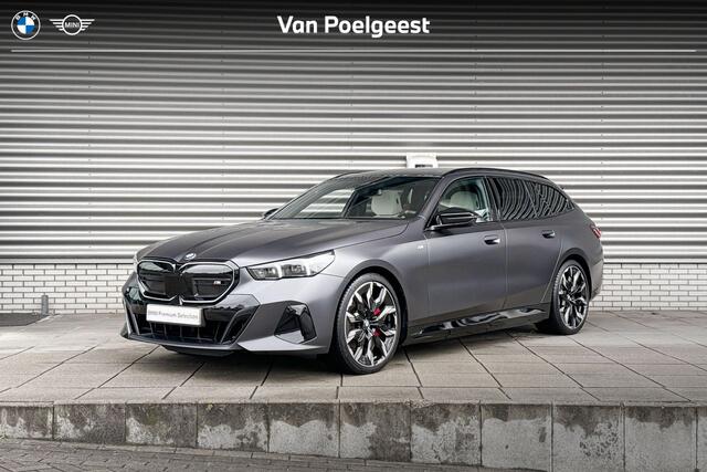 BMW i5 Touring M60 xDrive M Sportpakket Pro / Innovation Pack / Travel Pack / Comfort Pack