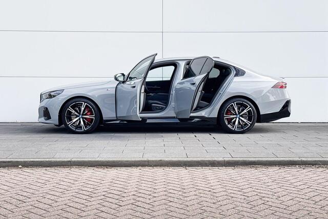 BMW i5 Sedan M60 xDrive 84 kWh
