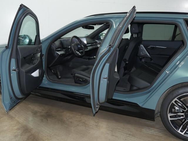 BMW i5 Touring eDrive40 M-Sport - Onderstel Prof - Pano - Trekhaak - Bowers & Wilkins