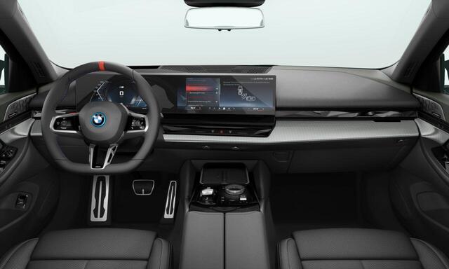 BMW i5 M60 | M Sportpakket Pro | Equipment Pack Pro | Travel Pack | Comfort Pack