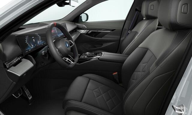 BMW i5 M60 | M Sportpakket Pro | Equipment Pack Pro | Travel Pack | Comfort Pack