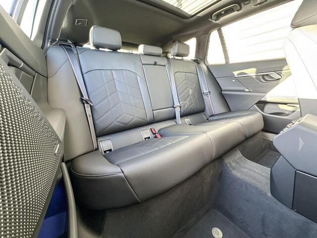 BMW i5 Touring eDrive40 M Sportpakket Pro / Innovation Pack / Travel Pack