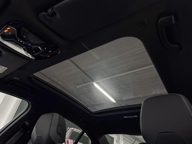 BMW i5 eDrive40 | M-Sport Pro | Travel Pack | Innovation Pack | Comfort Pack | Driving Assistant Plus | Bowers&Wilkins | Panoramadak | Comfort Access | Trekhaak