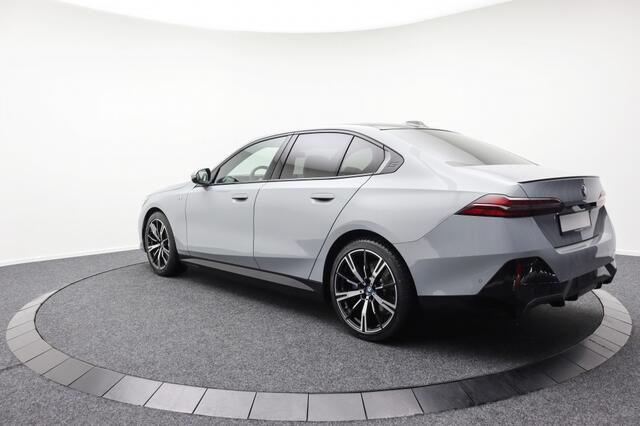 BMW i5 eDrive40 M-Sport | 82kWh | Panoramadak | Bowers & Wilkins