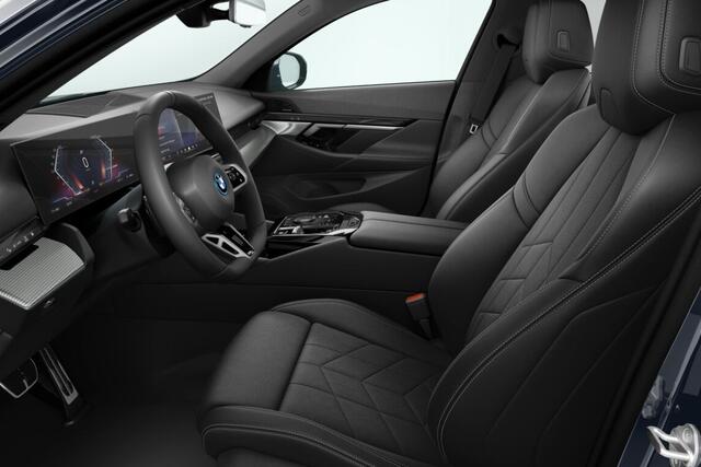 BMW i5 Sedan eDrive40 M Sport Edition 84 kWh | M Sportpakket | Travel Pack | Showroomvoordeel