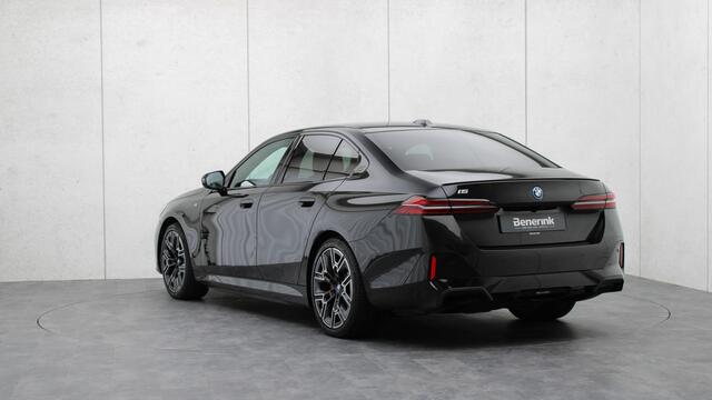 BMW i5 xDrive40 M-Sport Pro | Harman/Kardon | Stoelventilatie | Head-up | Carbon | Trekhaak