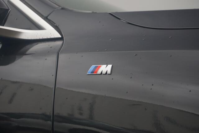 BMW i5 eDrive40 M Sport | Trekhaak / Panoramadak / Driving Assistant Professional / Parking Assistant Professional / Elektrische Comfortstoelen + Memory / Stoelventilatie / Head-up / Rondomzicht camera's