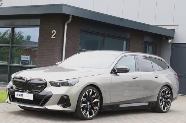BMW i5 Touring M60 xDrive 601PK Bowers & Wilkens Trekhaak 21 inch -VOL-