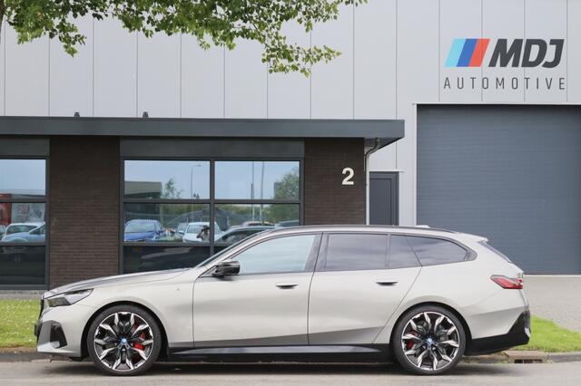 BMW i5 Touring M60 xDrive 601PK Bowers & Wilkens Trekhaak 21 inch -VOL-