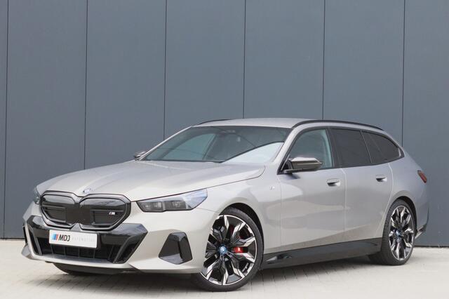 BMW i5 Touring M60 xDrive 601PK Bowers & Wilkens Trekhaak 21 inch -VOL-