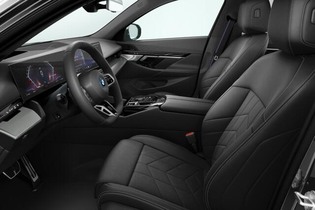 BMW i5 Sedan eDrive40 M Sport Edition 84 kWh | M Sportpakket Pro | Innovation Pack | Travel Pack | Comfort Pack