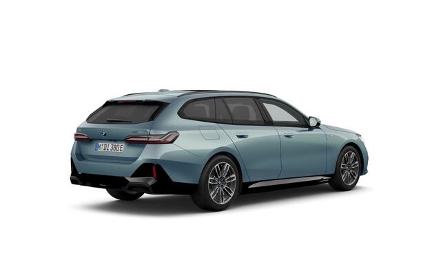BMW i5 Touring eDrive40 84 kWh M-Sport | Panorama | CoPilot | Bowers & Wilkins | Stoelventilatie | Wordt Verwacht