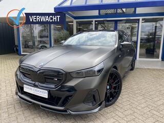 bmw-i5-touring-m60-xdrive-84-kwh